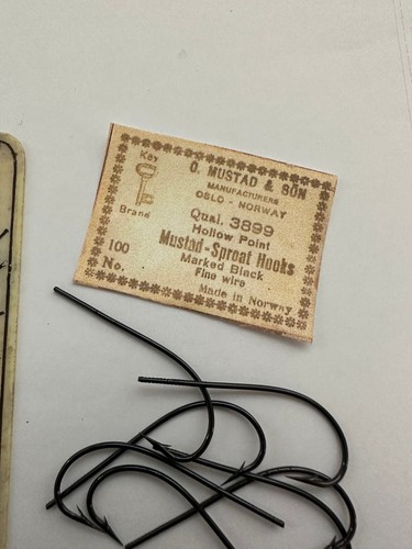 Vintage mustad 3899 blind eye - mustad,